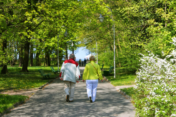 outdoor walking club for seniors ottawa nepean